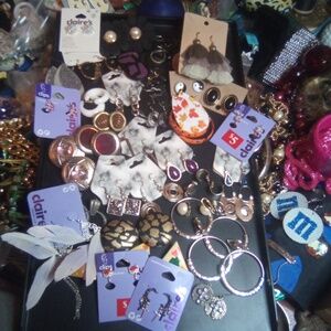 30+ earrings bundle lot